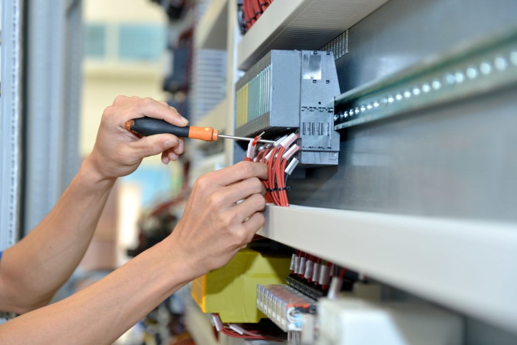 Electrical Rewiring Services | Emergency Electrician Beverly Grove